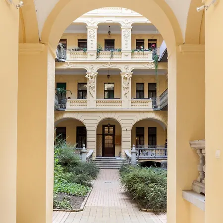 Friendly Vintage In The Downtown With Ac Apartament