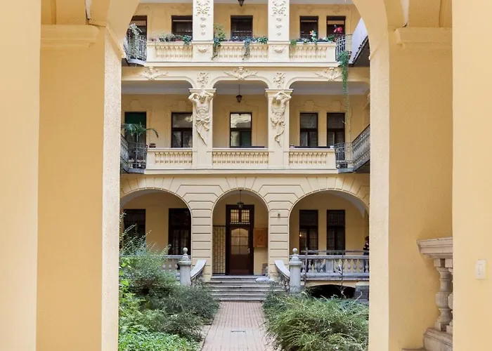 Friendly Vintage In The Downtown With Ac Apartment