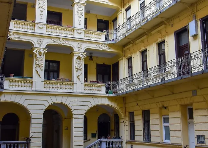 Friendly Vintage In The Downtown With Ac Budapest