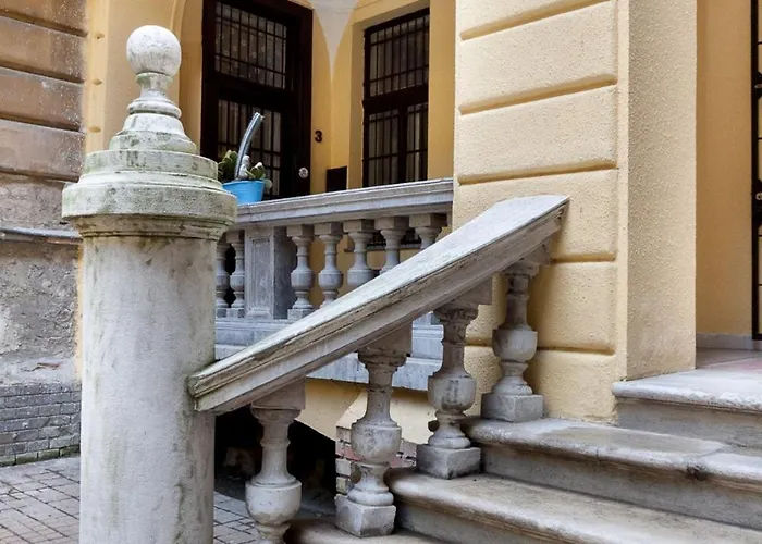 Daire Friendly Vintage In The Downtown With Ac *