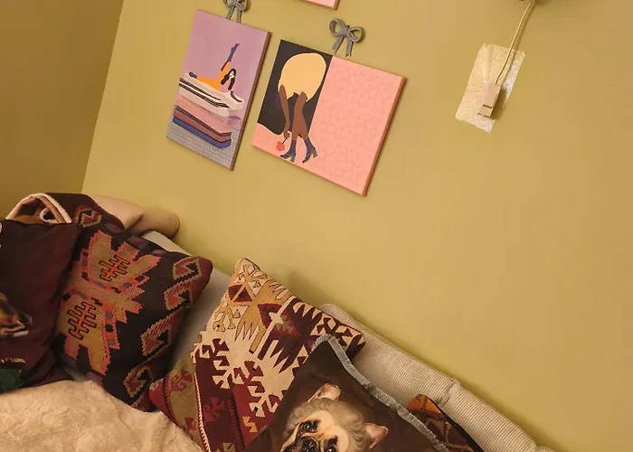 Friendly Vintage In The Downtown With Ac Daire *